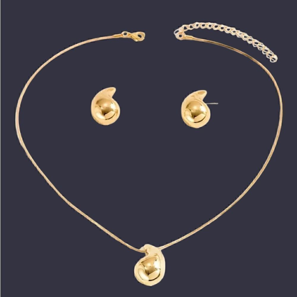 WATER DROP FASHION 18K GOLD PLATED EARRINGS AND NECKLACE SET